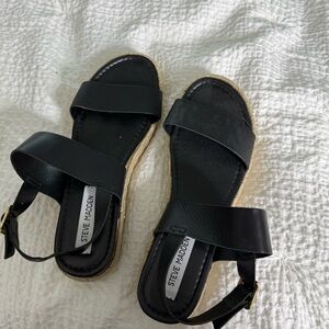 STEVE MADDEN PLATFORM SANDALS